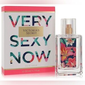 💙 Victoria's Secret Very Sexy Now